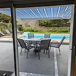 Prázdninový dům 2 Maisons Privatives Avec Piscine Et Grues