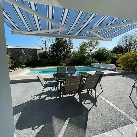 2 Maisons Privatives Avec Piscine Et * Grues