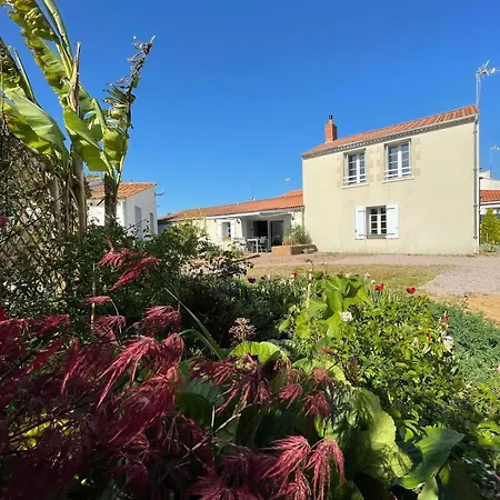 Дом отдыха 2 Maisons Privatives Avec Piscine Et Grues