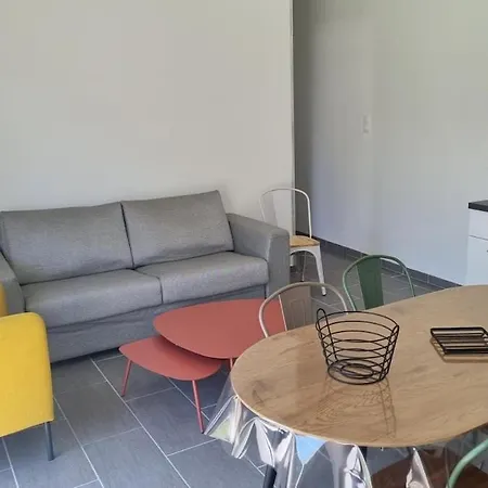 펜션 2 Maisons Privatives Avec Piscine Et Grues