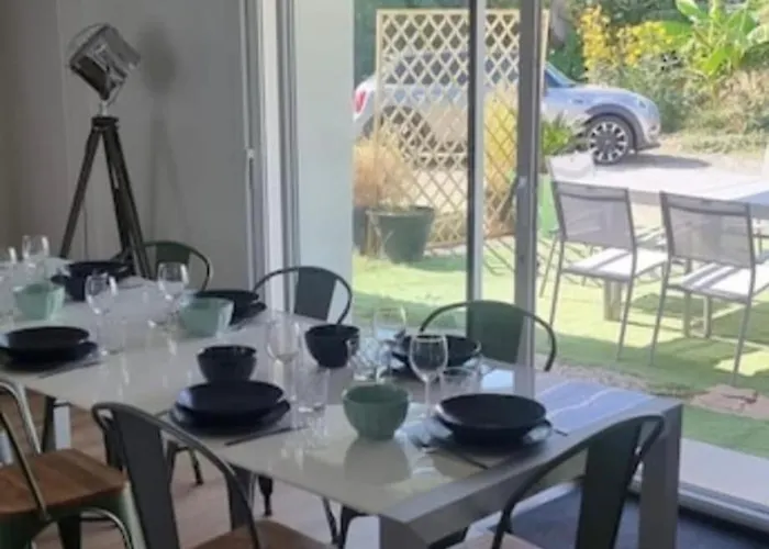 2 Maisons Privatives Avec Piscine Et * Grues