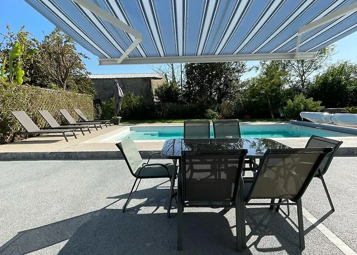 2 Maisons Privatives Avec Piscine Et *