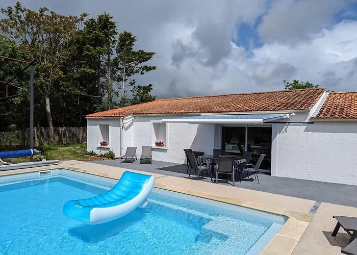 2 Maisons Privatives Avec Piscine Et Vakantiehuis