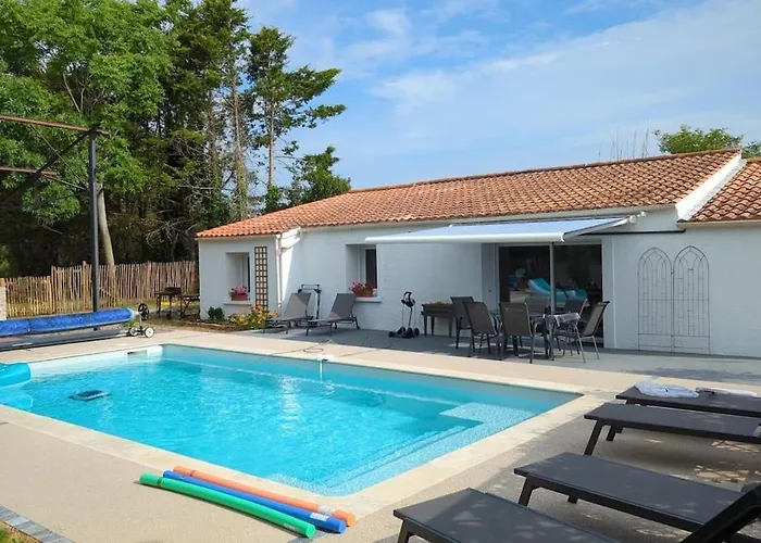 2 Maisons Privatives Avec Piscine Et Vakantiehuis