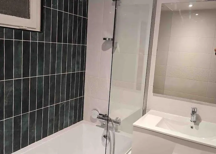 2 Maisons Privatives Avec Piscine Et * Grues